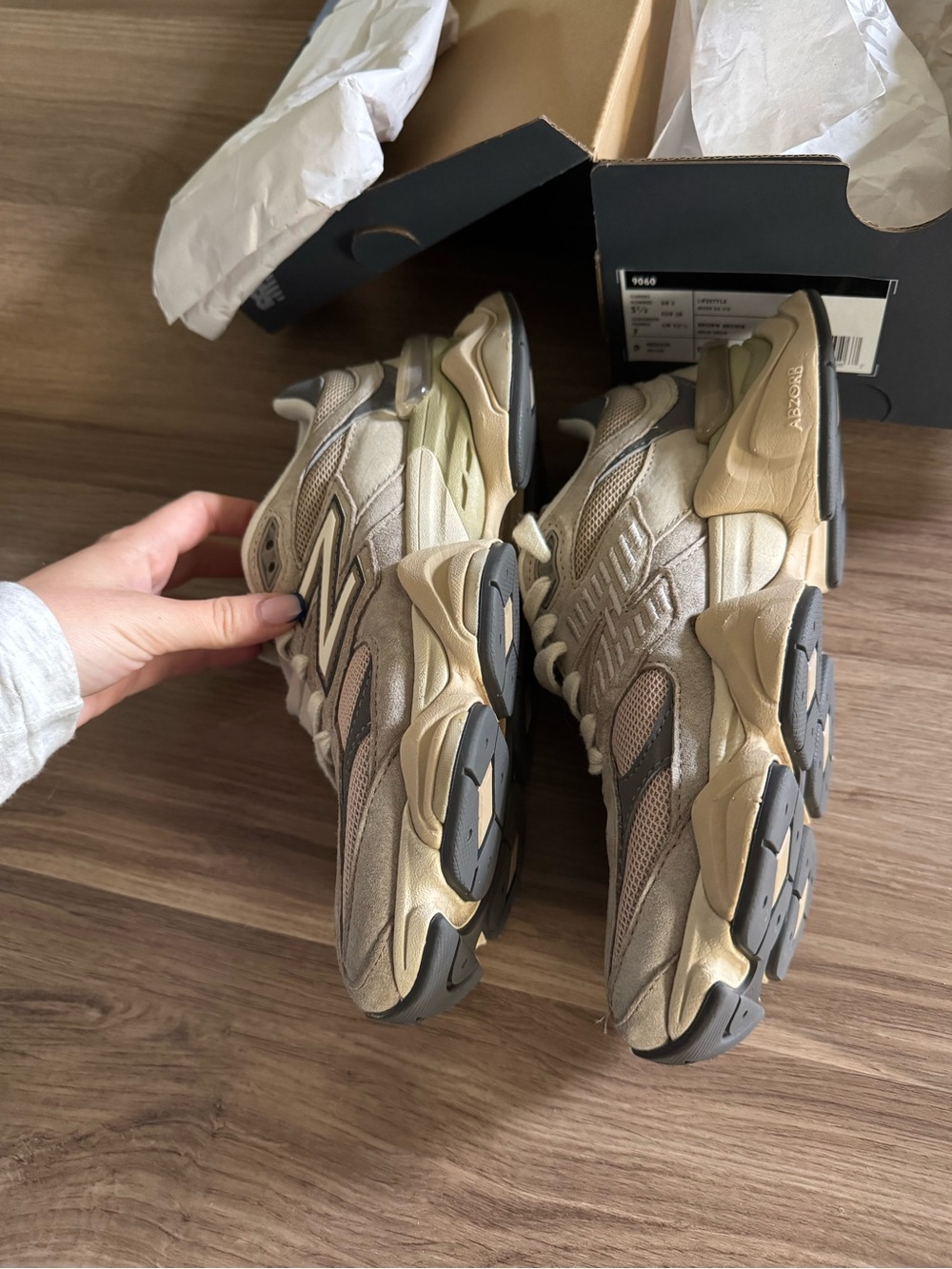 New Balance 9060 Driftwood Castlerock Sneakers US 7 - Picture 7 of 10